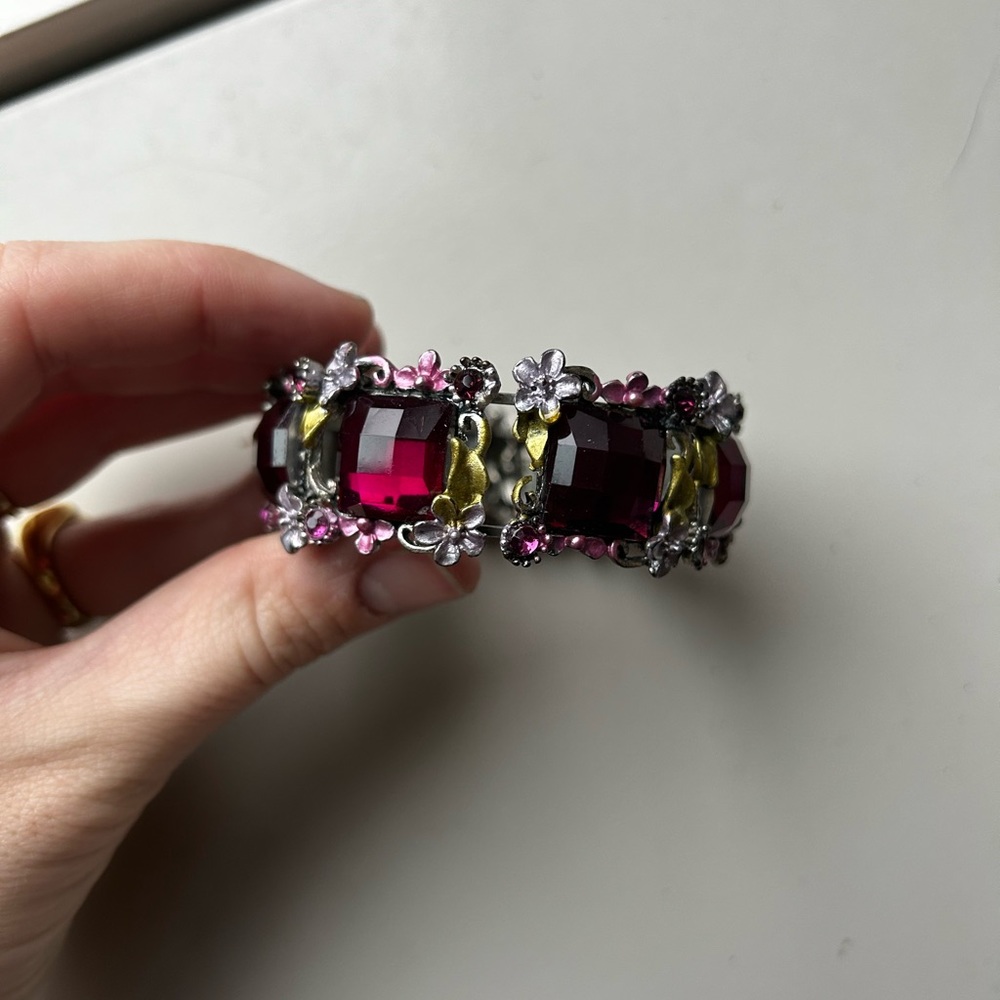 Jeweled floral bracelet